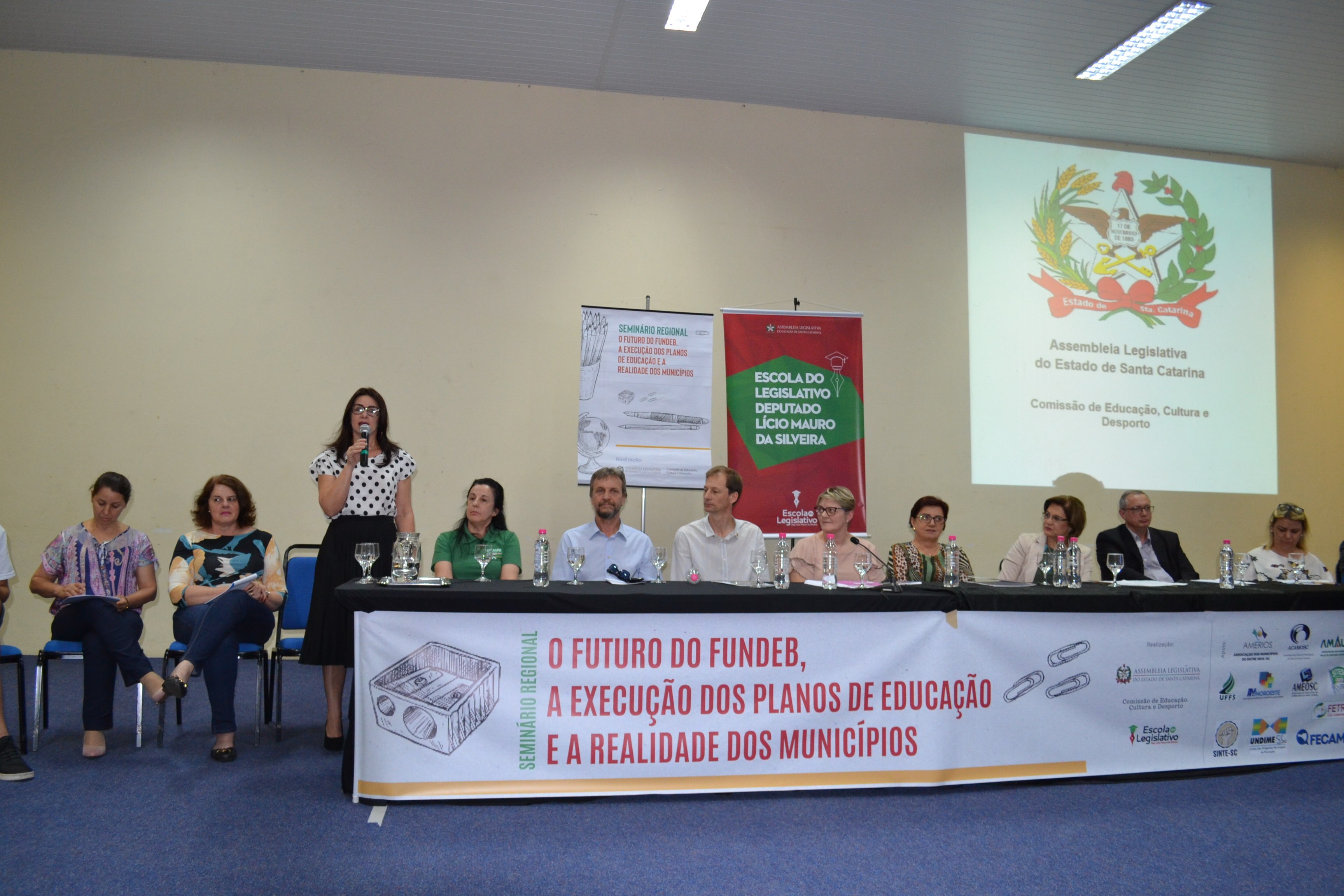 You are currently viewing Seminário Regional debate sobre o futuro da Educação em Chapecó