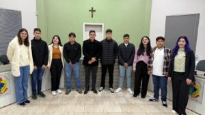 Read more about the article Câmara de Campo Erê empossa Jovens Vereadores