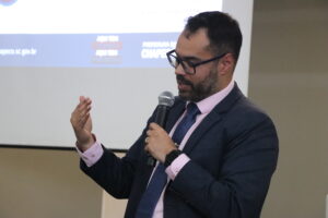 Read more about the article Acamosc discute impactos da Reforma Tributária para os municípios
